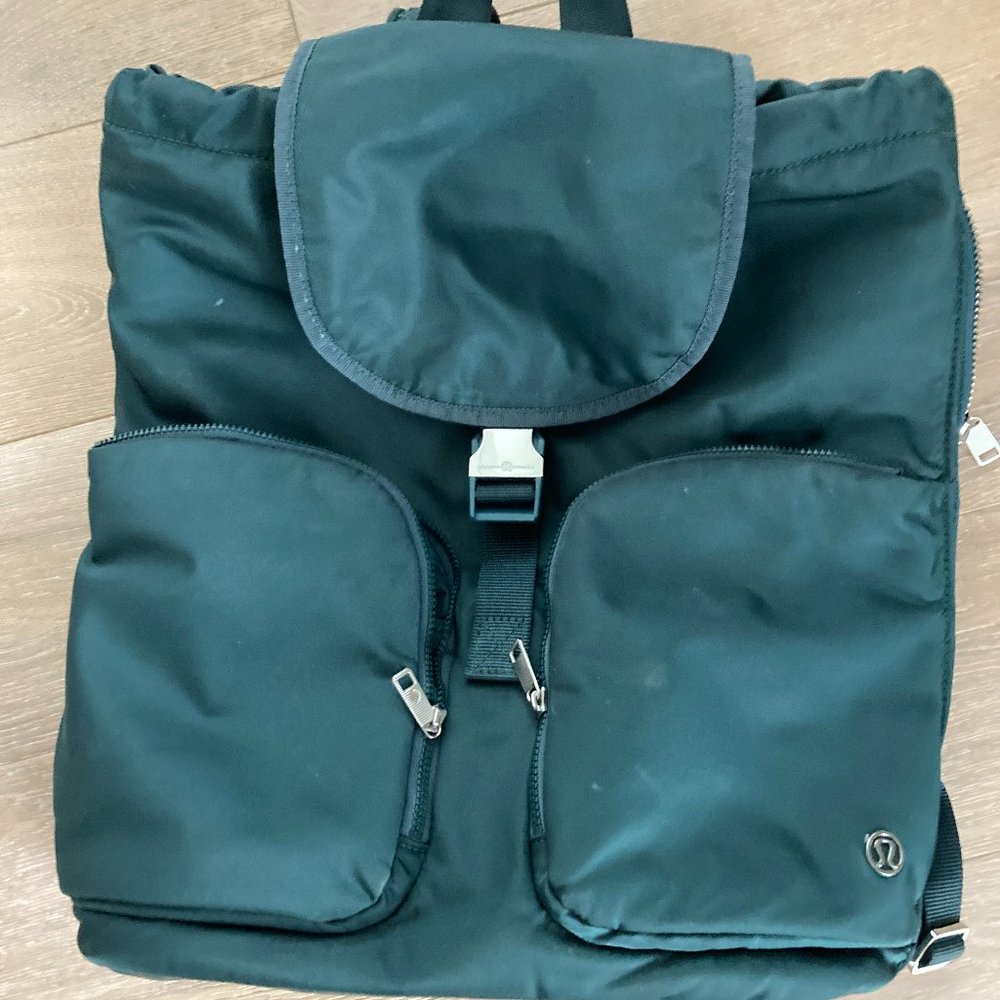 Lululemon Carry Onward Backpack in Teal